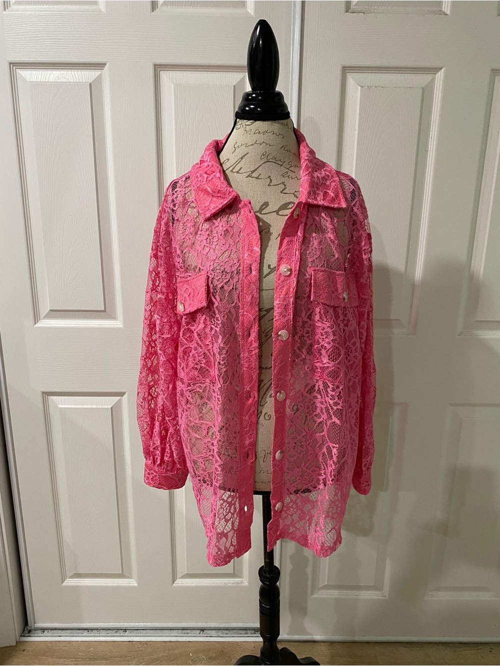 NWT Andree by unit Sheer Pink Lace Button-Up Shirt Jacket